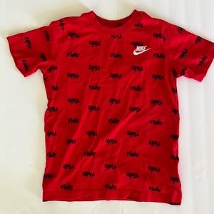 Nike Red Signature T-shirt size medium.(Boys)